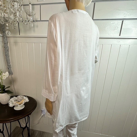 Light & Airy White Cotton Tunic Perfect for Summer evenings Embroidered - Picture 5 of 9